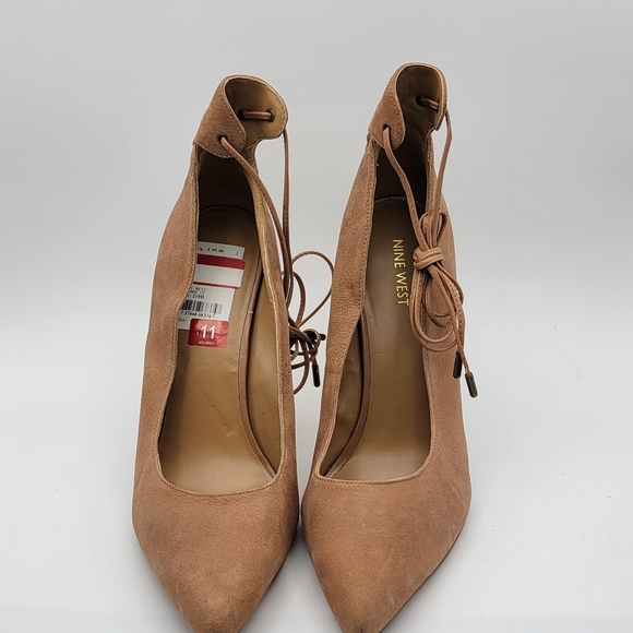 NWT! Tan Suede Women\'s‎ Stiletto Heels SIZE 11. #1508
